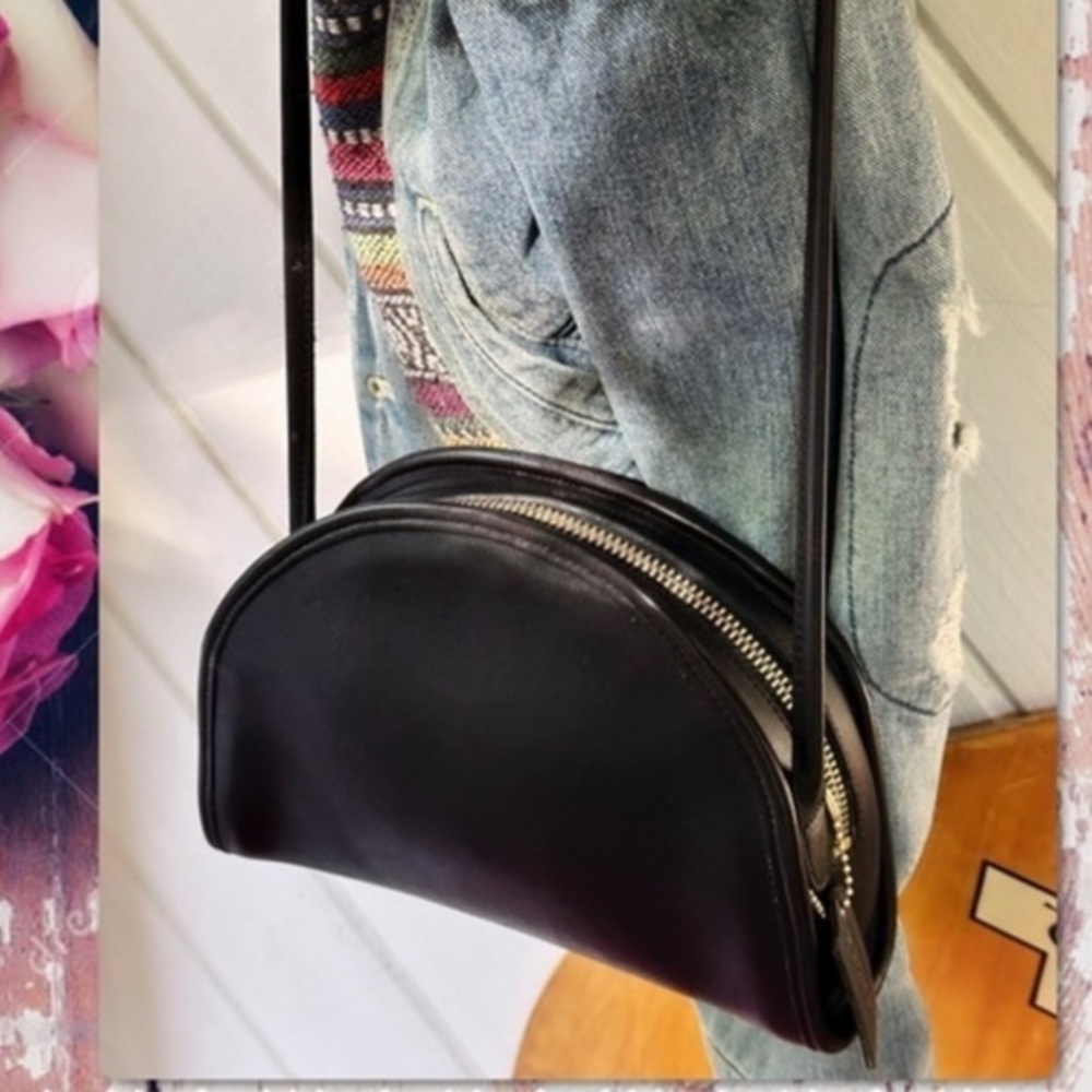 INTAGE COACH KIMBALL HALF-MOON BLACK LEATHER CROSSBODY BAG 9911